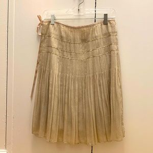 Micro polka dot feminine skirt in cream